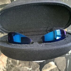 Authentic Oakley replacement lenses with case